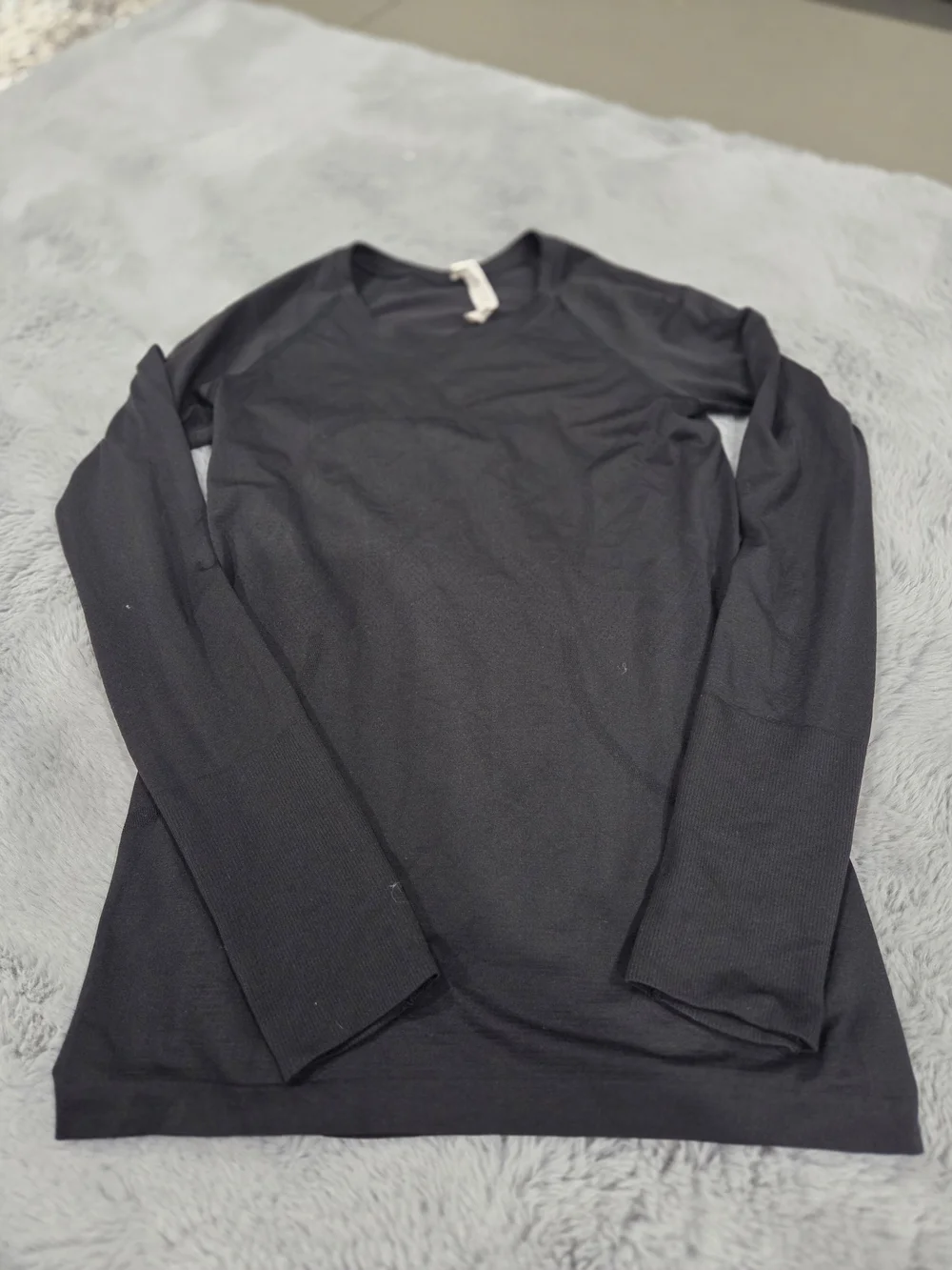 lululemon athletica Black Long-Sleeve Crew Top